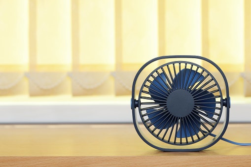 Fans With Rechargeable Batteries and USB Charging Are Less Powerful