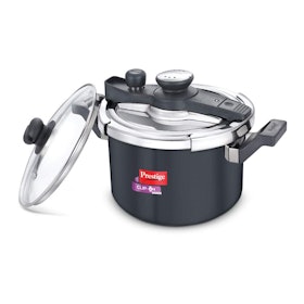 10 Best Pressure Cookers in India 2021 (Hawkins, Butterfly, and more) 1