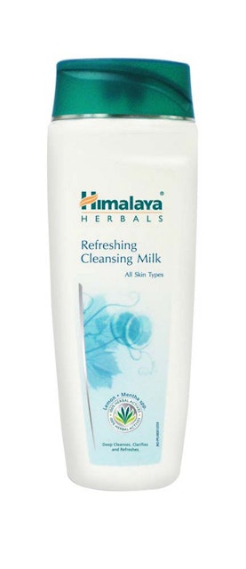 Himalaya Refreshing Cleansing Milk 1