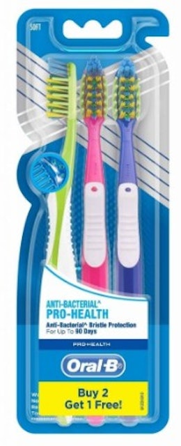 Oral-B  Pro Health Anti-bacterial Toothbrush 1